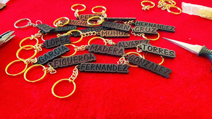 Personalized hardwood last name keychain
Reclaimed wood engraved keychain
Handmade wooden name keychain
Laser engraved walnut keychain
Custom last name hardwood keychain