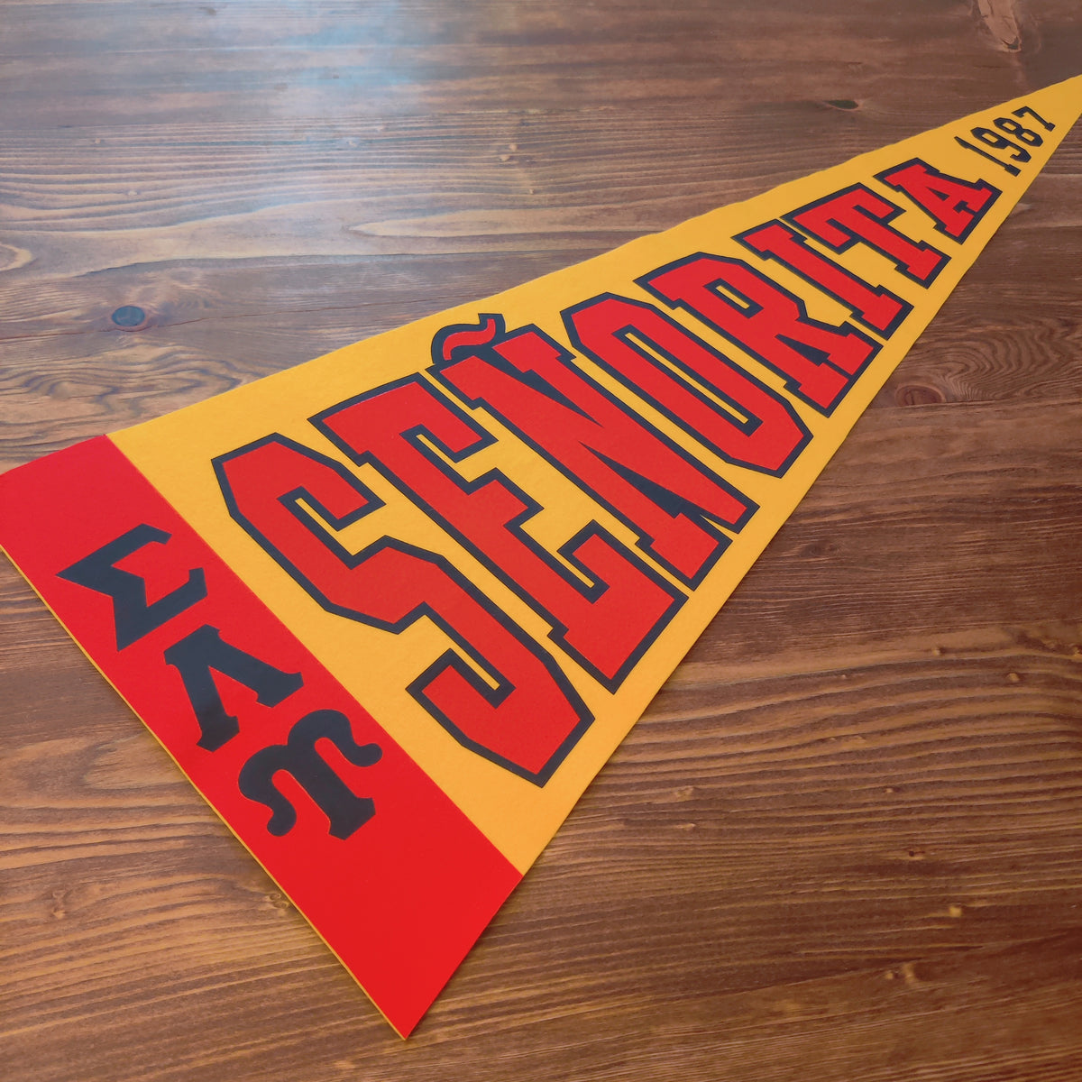 Señorita Felt Pennant Flag | 12"x30" Vintage Two-Tone Vinyl Design