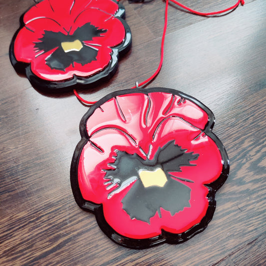 SLU Glass Glazed Pansy Tiki