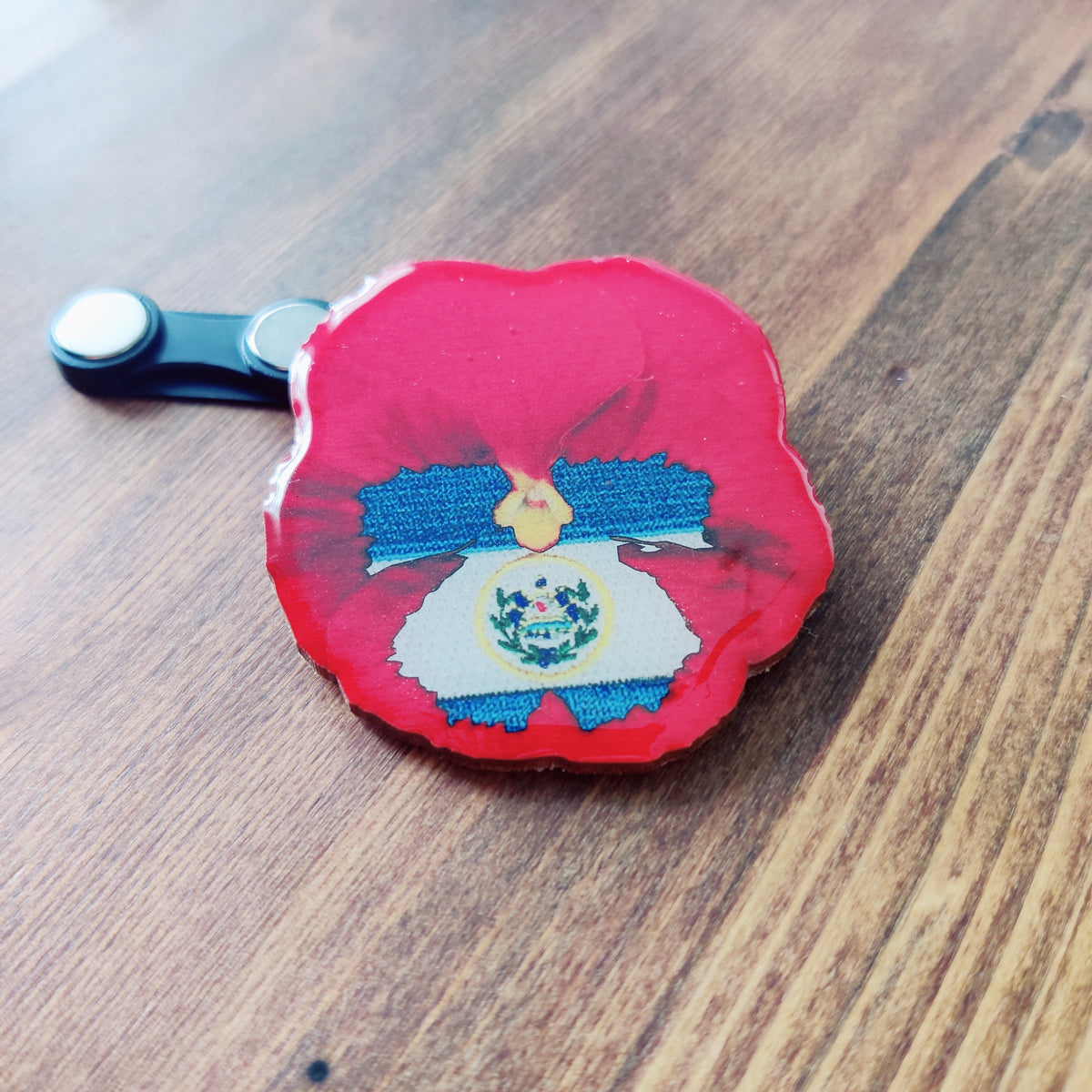 Pansy Heritage Glass Glazed Magnetic Pin