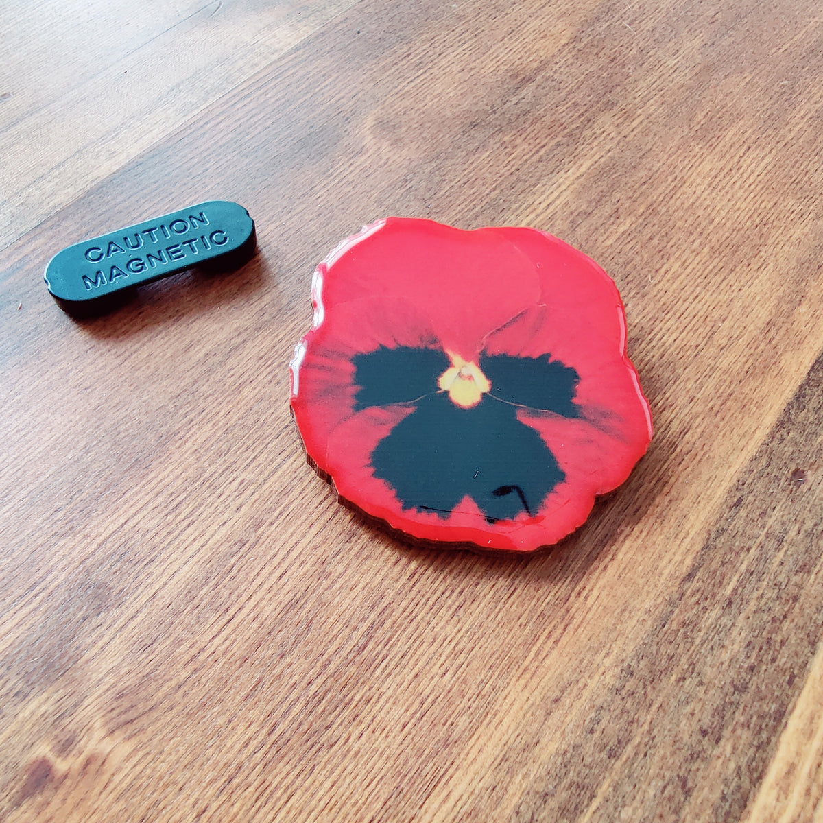 Pansy Heritage Glass Glazed Magnetic Pin